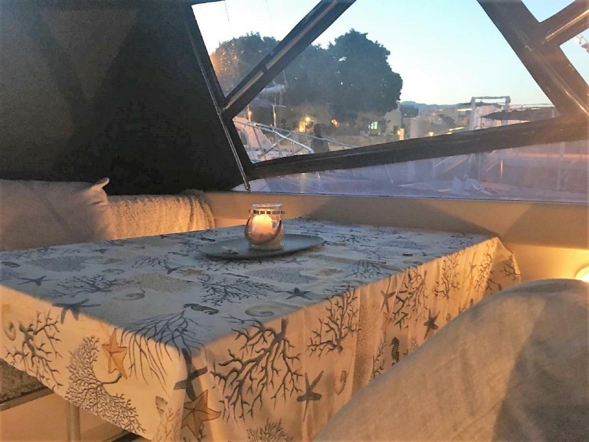 ホテル Desire Charming House Boat パレルモ エクステリア 写真